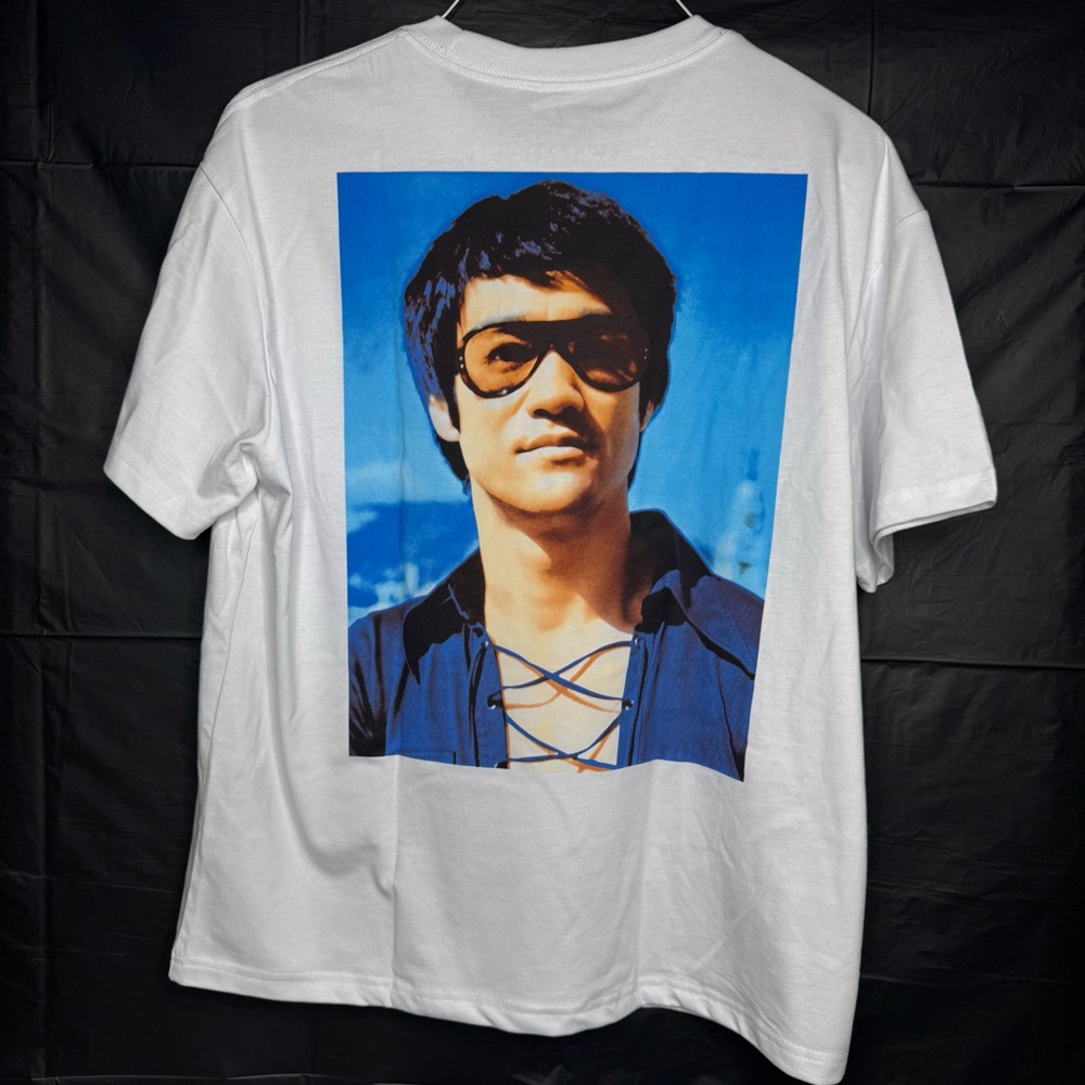 Bruce Lee T-shirt Mens Size L Graphic Print Regular Crop Fit Heavy Weight Fabric